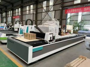金昌超大幅面激光光纤切割机